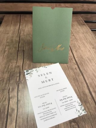 Yeşil Zarflı Davetiye